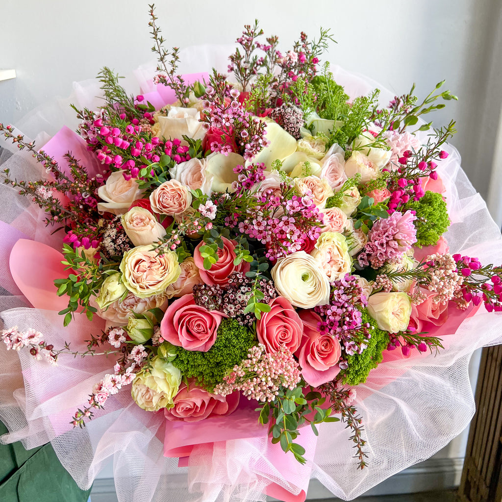 Pink Roses Bouquet – French Bouquet Pink Tulle – Mariams Flowers