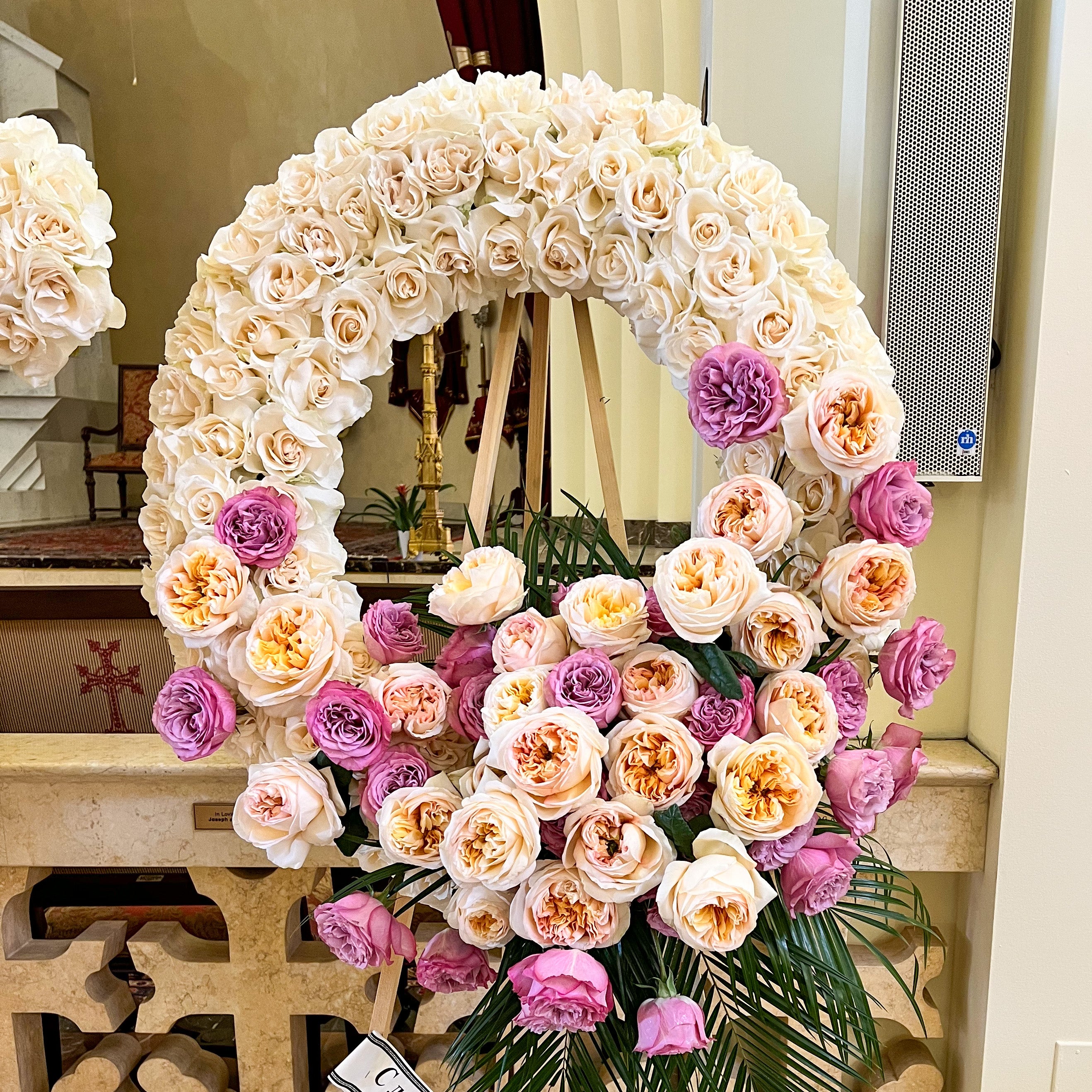 Wreath 4 - Mariams Flowers